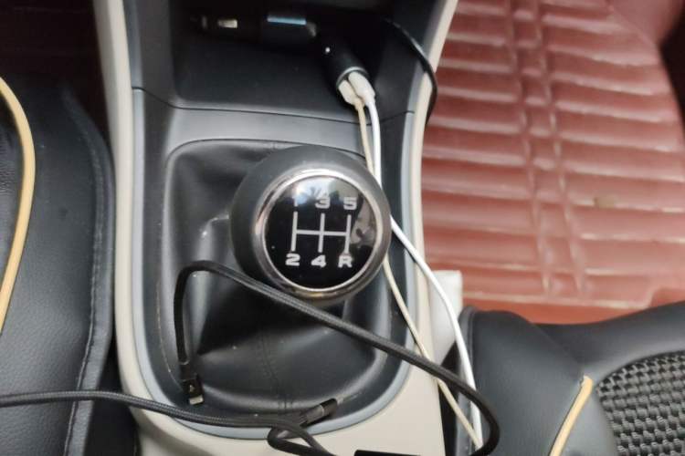 Used Roewe 360 2016 1.5L Manual Smart Screen Version Gear Lever