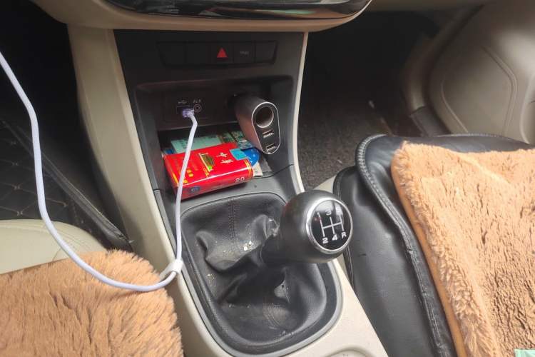 Used Roewe 360 2016 1.5L Manual Smart Screen Version Gear Lever