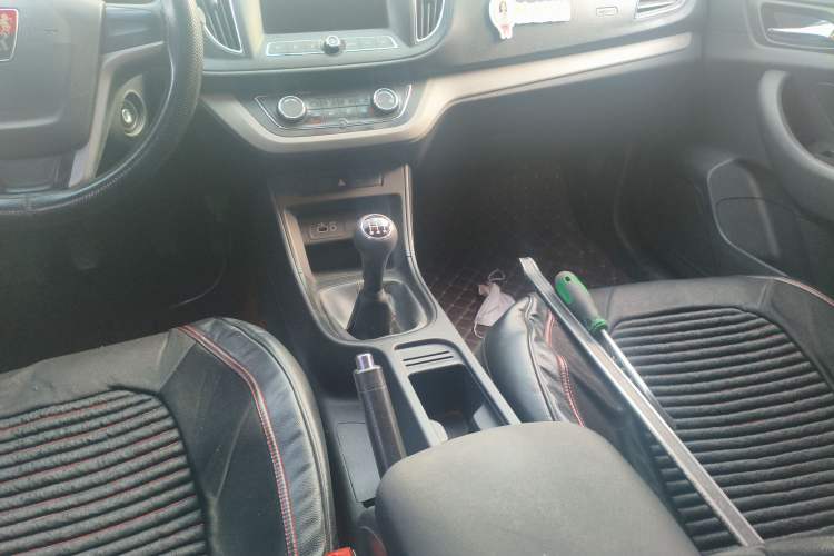 Used Roewe 360 2016 1.5L Manual Smart Screen Version Gear Lever