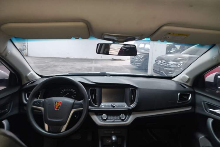 Used Roewe 360 2016 1.5L Automatic Smart Screen Version Headliner
