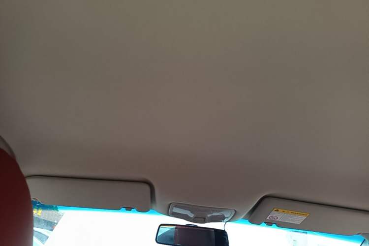 Used Roewe 360 2016 1.5L Automatic Smart Screen Version Headliner