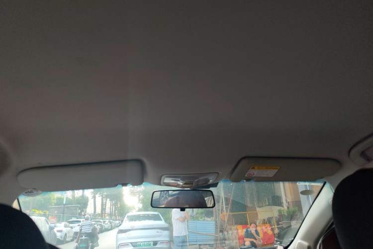 Used Roewe 360 2016 1.5L Automatic Smart Screen Version Headliner