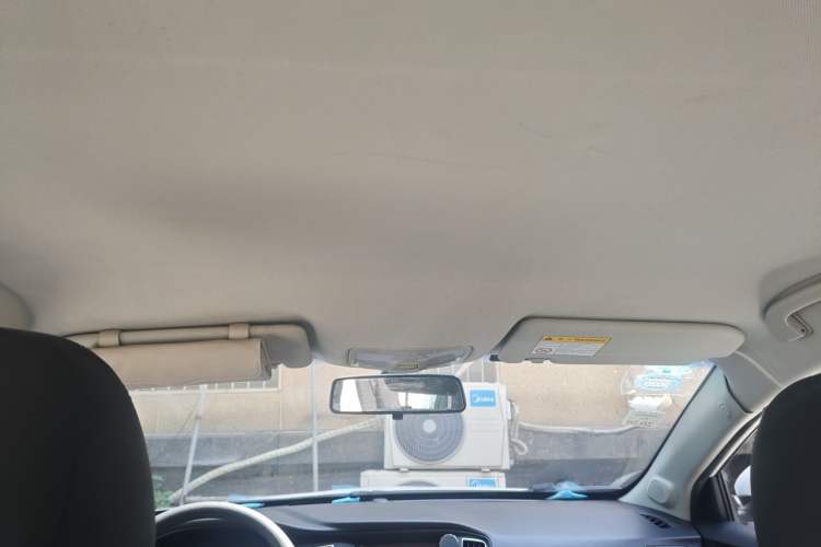 Used Roewe 360 2016 1.5L Automatic Smart Screen Version Headliner