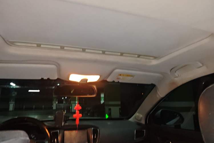 Used Roewe 360 2016 1.5L Manual Smart Screen Version Headliner
