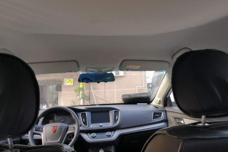 Used Roewe 360 2016 1.5L Automatic Smart Screen Version Headliner