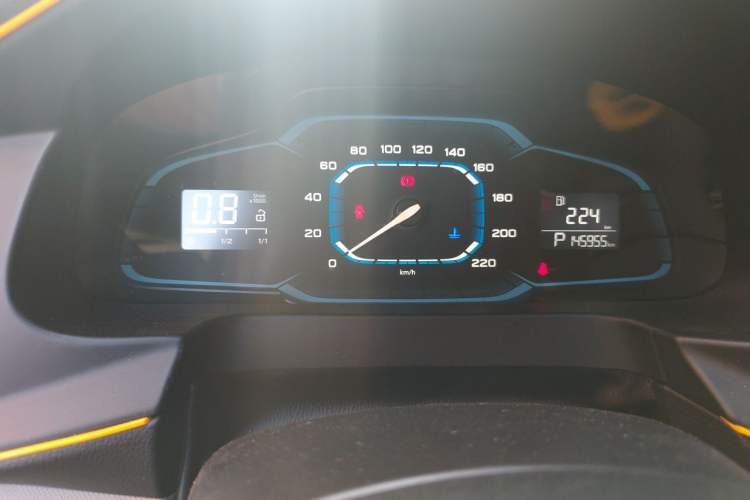 Used Roewe 360 2016 1.5L Automatic Smart Screen Version Instrument Cluster