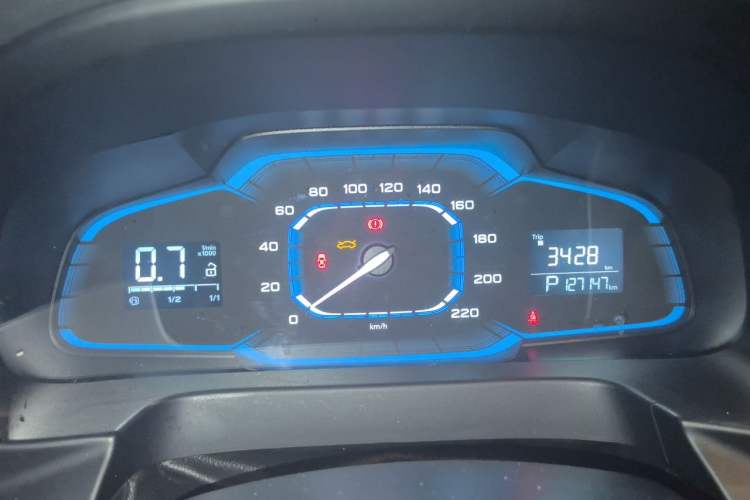 Used Roewe 360 2016 1.5L Automatic Smart Screen Version Instrument Cluster