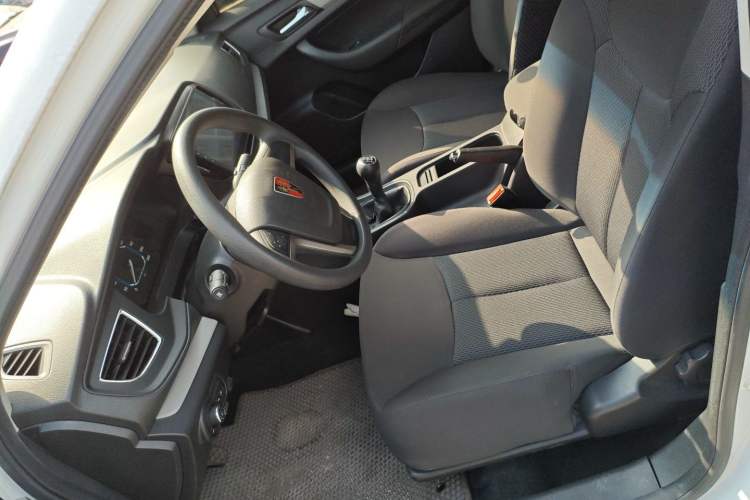 Used Roewe 360 2016 1.5L Manual Smart Screen Version Left Front Seat