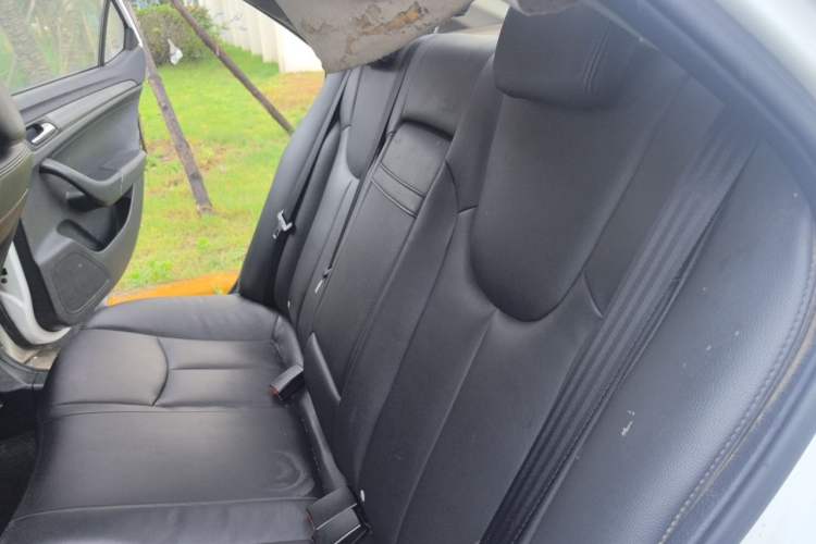 Used Roewe 360 2016 1.5L Manual Smart Screen Version Left Rear Seat