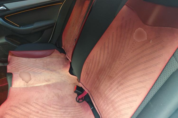Used Roewe 360 2016 1.5L Automatic Smart Screen Version Left Rear Seat
