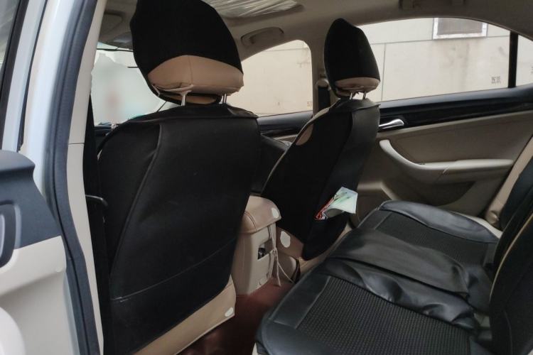 Used Roewe 360 2016 1.5L Manual Smart Screen Version Left Rear Seat