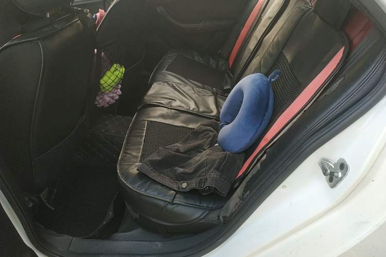 Used Roewe 360 2016 1.5L Automatic Smart Screen Version Left Rear Seat
