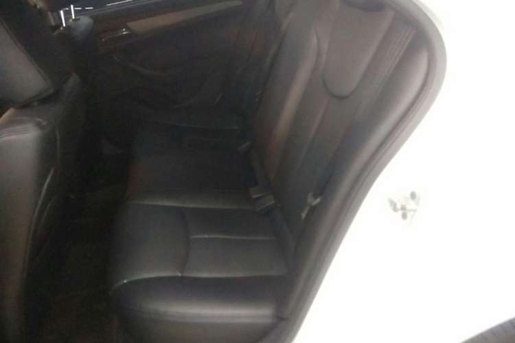 Used Roewe 360 2016 1.5L Automatic Smart Screen Version Left Rear Seat