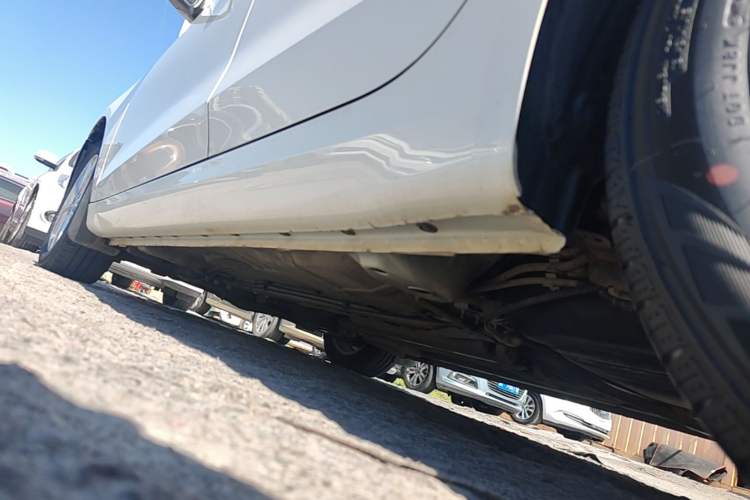 Used Roewe 360 2016 1.5L Manual Smart Screen Version Left Side Sill