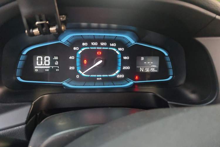 Used Roewe 360 2016 1.5L Automatic Smart Screen Version Odometer Close Up
