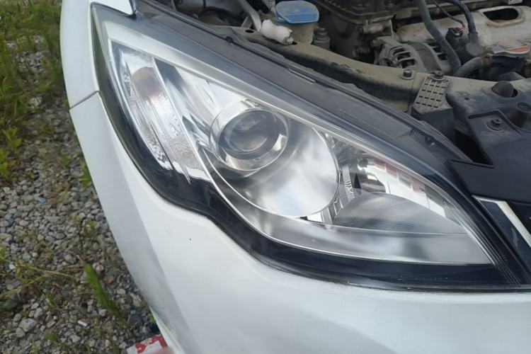 Used Roewe 360 2016 1.5L Manual Smart Screen Version Right Front Headlight