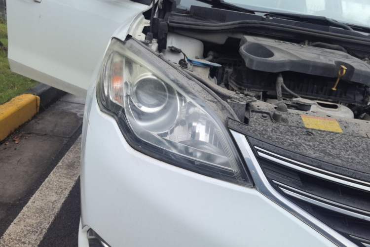 Used Roewe 360 2016 1.5L Manual Smart Screen Version Right Front Headlight