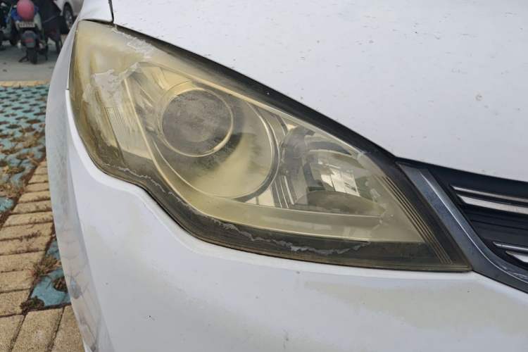 Used Roewe 360 2016 1.5L Automatic Smart Screen Version Right Front Headlight