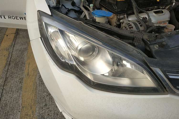 Used Roewe 360 2016 1.5L Automatic Smart Screen Version Right Front Headlight