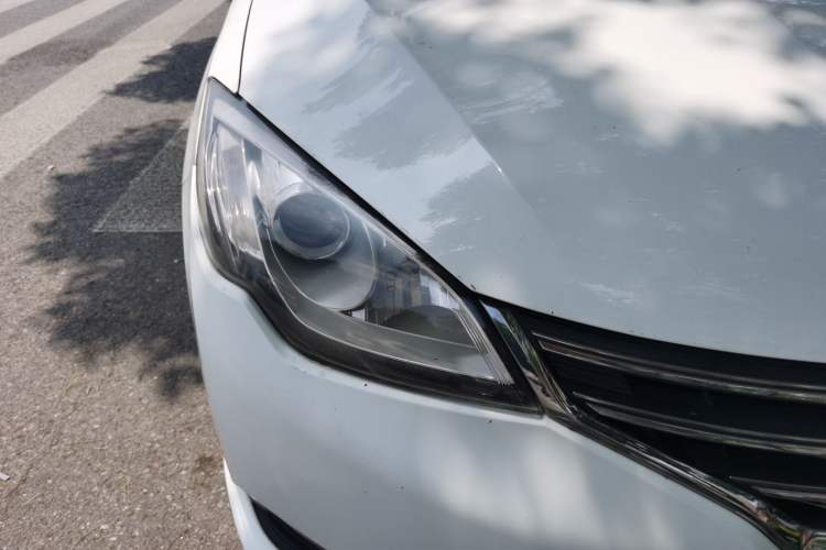 Used Roewe 360 2016 1.5L Automatic Smart Screen Version Right Front Headlight