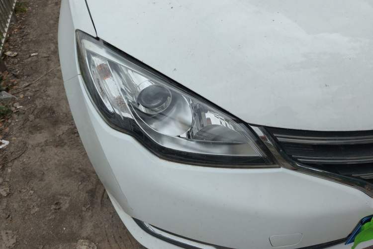 Used Roewe 360 2016 1.5L Manual Smart Screen Version Right Front Headlight