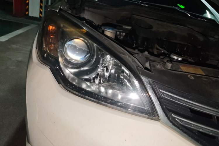 Used Roewe 360 2016 1.5L Manual Smart Screen Version Right Front Headlight