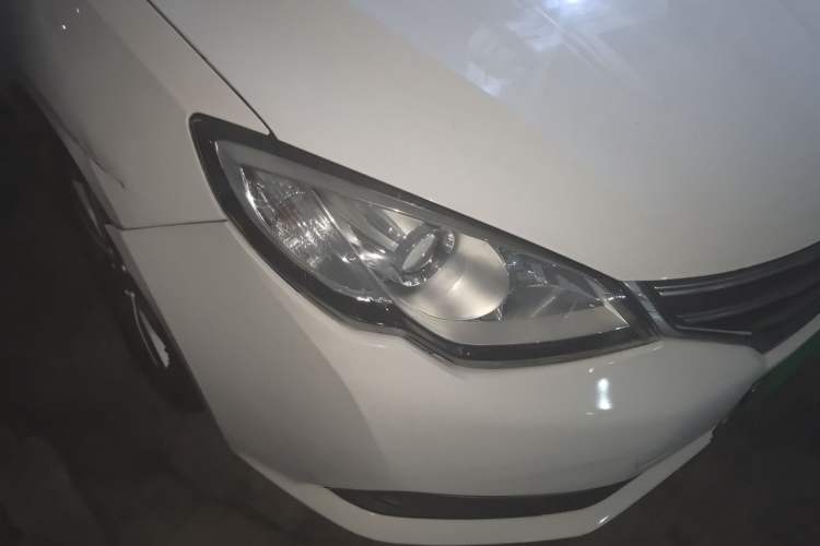Used Roewe 360 2016 1.5L Automatic Smart Screen Version Right Front Headlight
