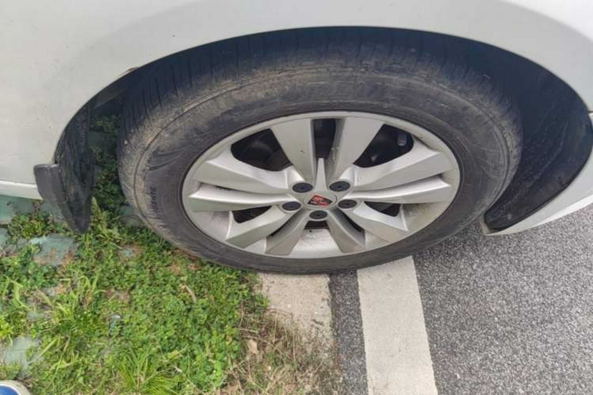 Used Roewe 360 2016 1.5L Manual Smart Screen Version Right Front Wheel Hub