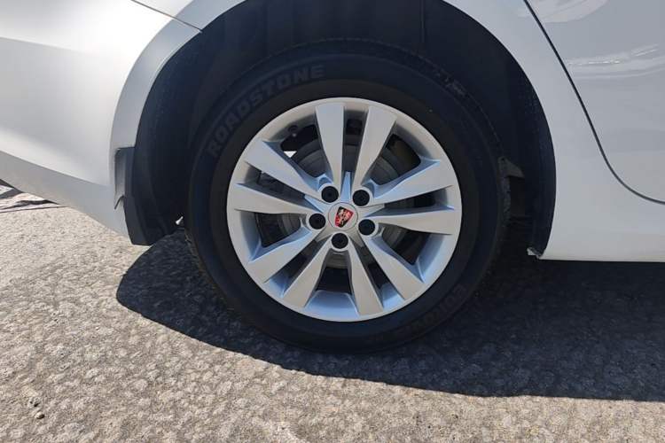 Used Roewe 360 2016 1.5L Manual Smart Screen Version Right Rear Wheel Hub