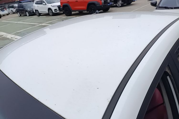 Used Roewe 360 2016 1.5L Automatic Smart Screen Version Roof