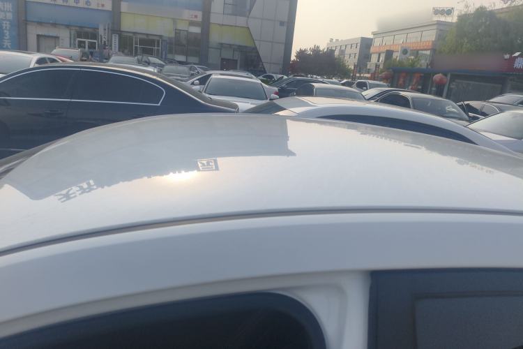 Used Roewe 360 2016 1.5L Manual Smart Screen Version Roof
