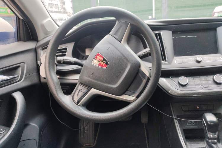 Used Roewe 360 2016 1.5L Automatic Smart Screen Version Steering Wheel