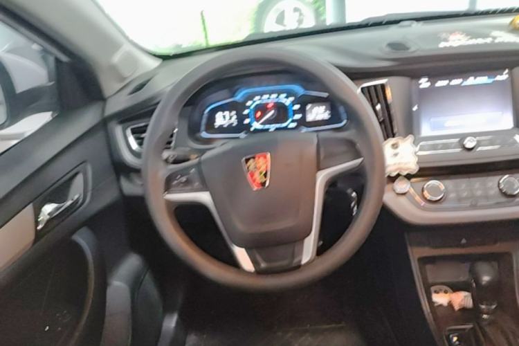 Used Roewe 360 2016 1.5L Automatic Smart Screen Version Steering Wheel