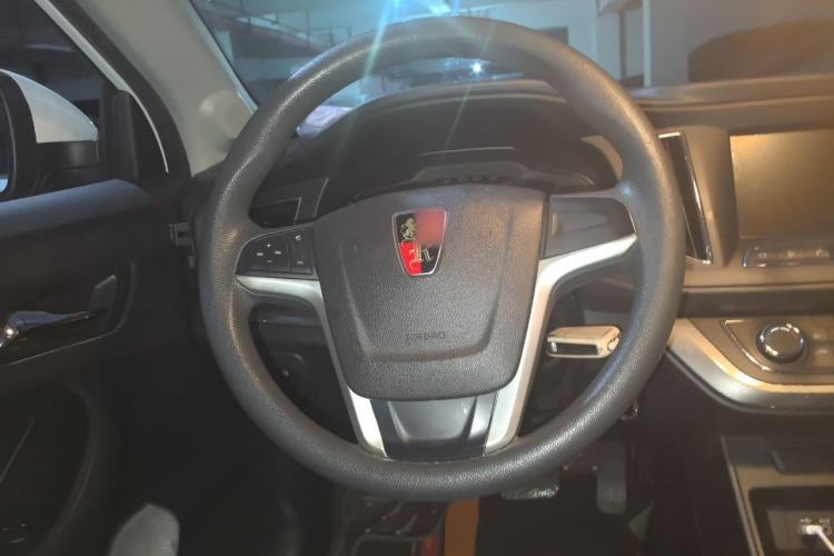 Used Roewe 360 2016 1.5L Automatic Smart Screen Version Steering Wheel