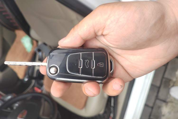 Used Roewe 360 2016 1.5L Manual Smart Screen Version Vehicle Key