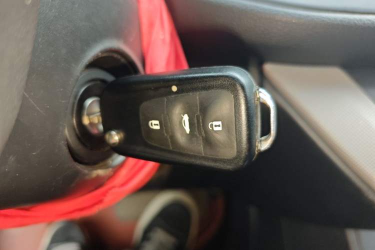 Used Roewe 360 2016 1.5L Automatic Smart Screen Version Vehicle Key