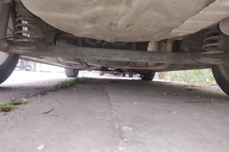 Used Roewe 360 2016 1.5L Manual Smart Screen Version Chassis Rear
