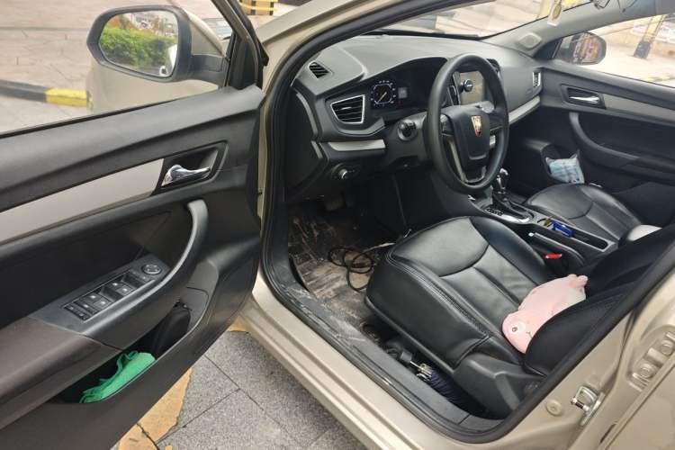 Used Roewe 360 2016 1.5L Automatic Smart Screen Version Driver Seat