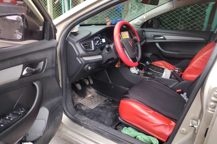 Used Roewe 360 2016 1.5L Manual Smart Screen Version Driver Seat