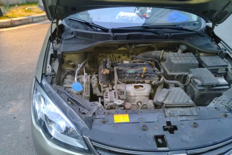 Used Roewe 360 2016 1.5L Manual Smart Screen Version Engine Bay Right