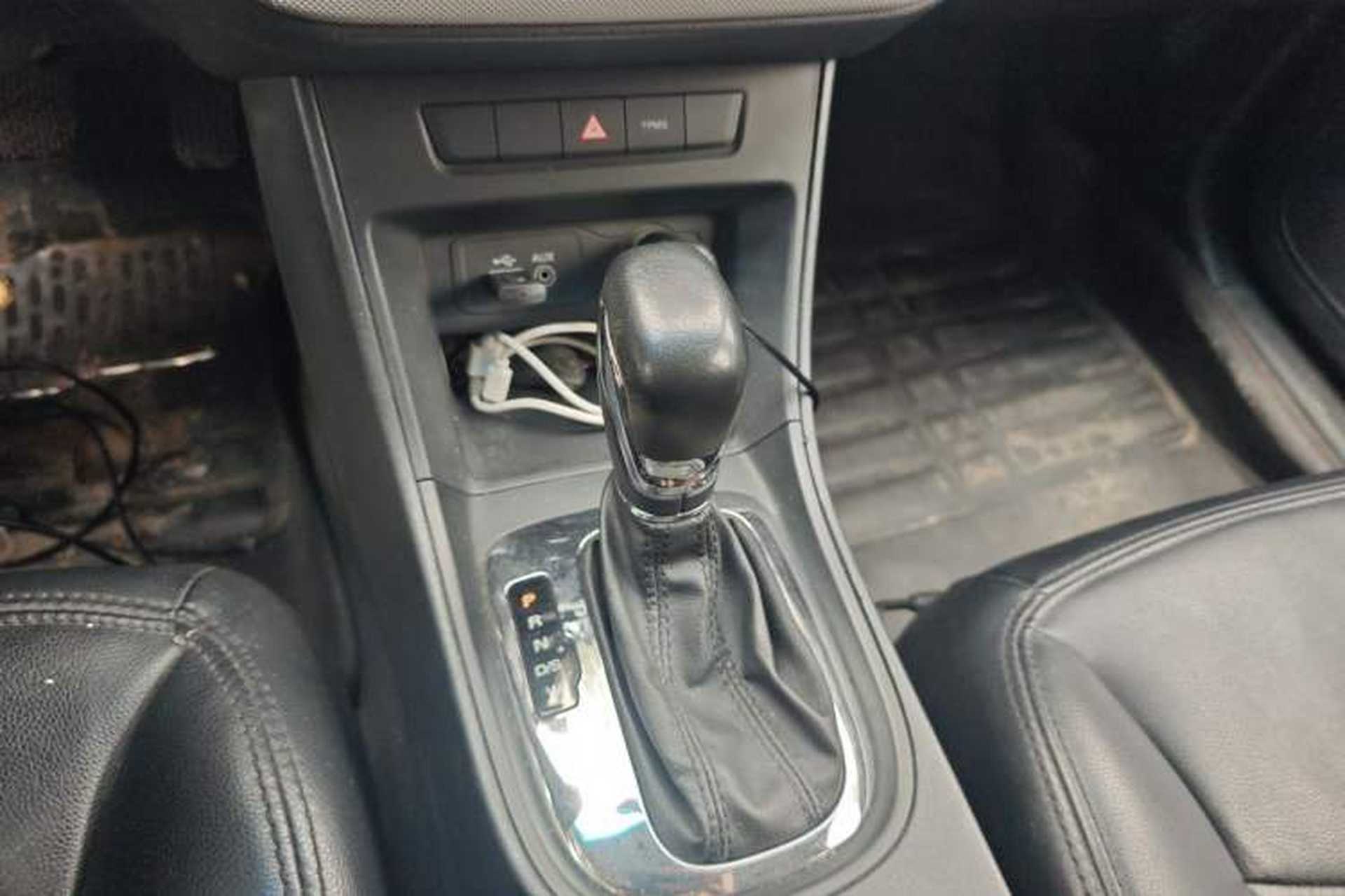 Used Roewe 360 2016 1.5L Automatic Smart Screen Version Gear Lever