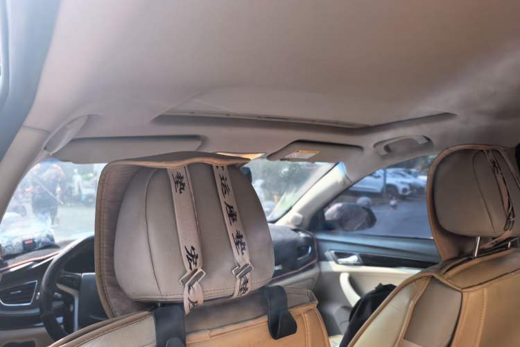 Used Roewe 360 2016 1.5L Manual Smart Screen Version Headliner