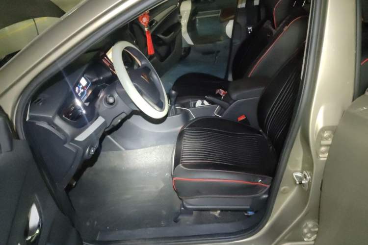 Used Roewe 360 2016 1.5L Manual Smart Screen Version Left Front Seat