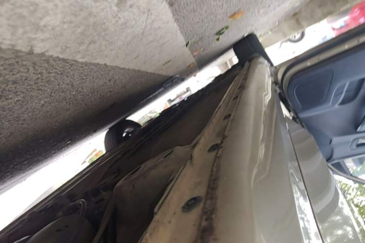 Used Roewe 360 2016 1.5L Manual Smart Screen Version Left Side Sill