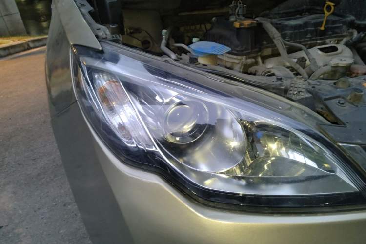 Used Roewe 360 2016 1.5L Manual Smart Screen Version Right Front Headlight