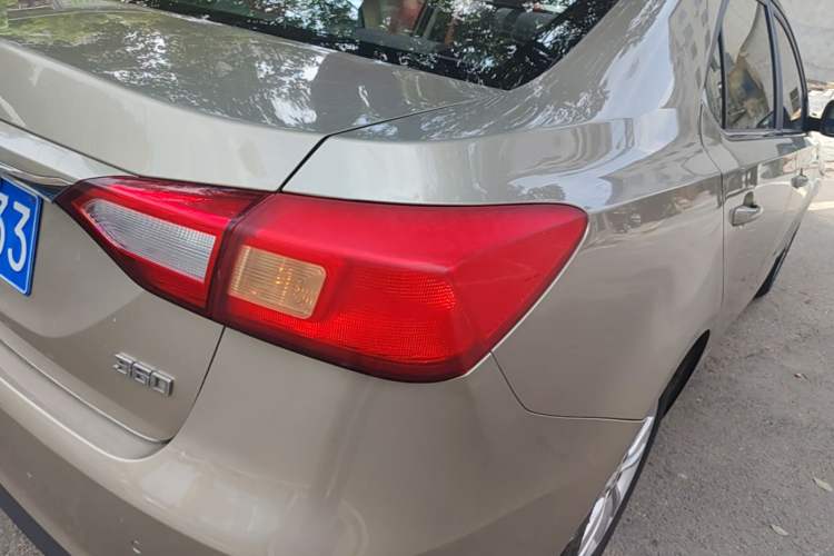Used Roewe 360 2016 1.5L Manual Smart Screen Version Right Rear Taillight
