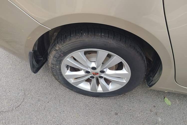 Used Roewe 360 2016 1.5L Manual Smart Screen Version Right Rear Wheel Hub