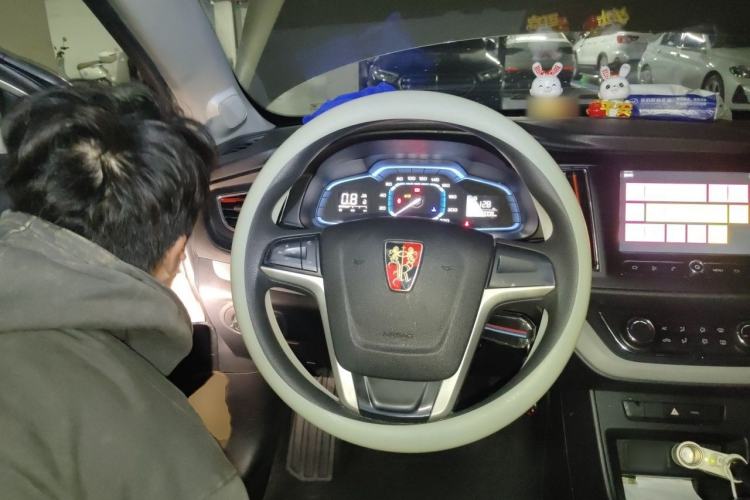 Used Roewe 360 2016 1.5L Manual Smart Screen Version Steering Wheel