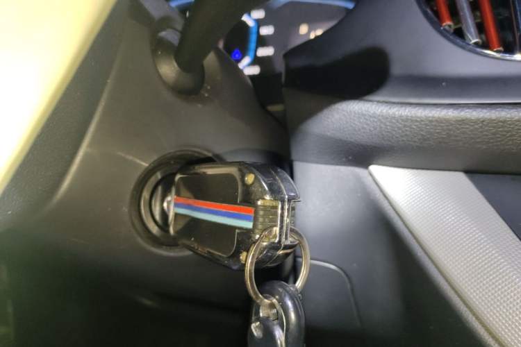 Used Roewe 360 2016 1.5L Manual Smart Screen Version Vehicle Key