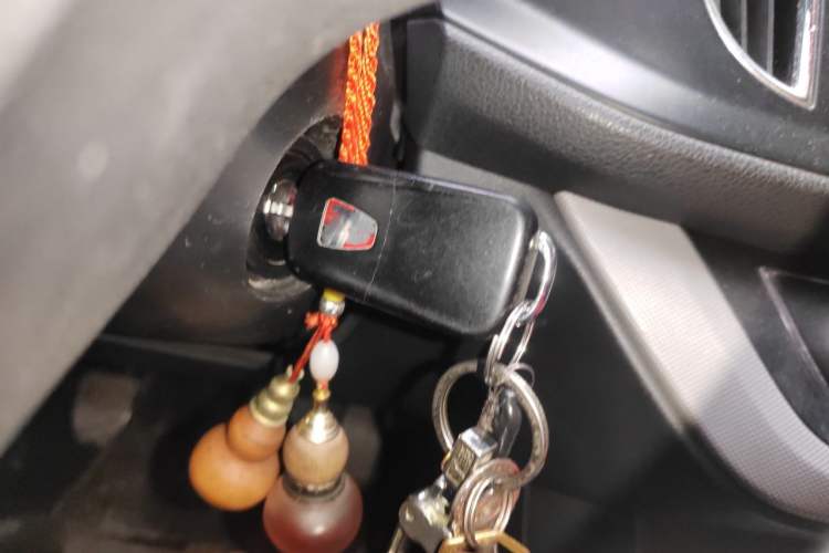 Used Roewe 360 2016 1.5L Manual Smart Screen Version Vehicle Key